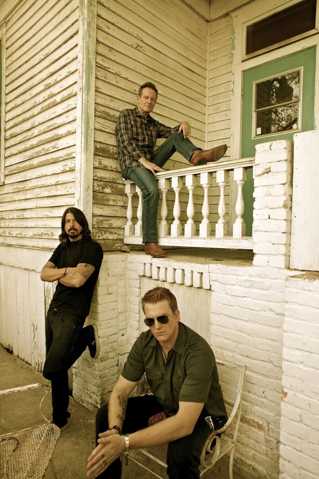 Them Crooked Vultures image